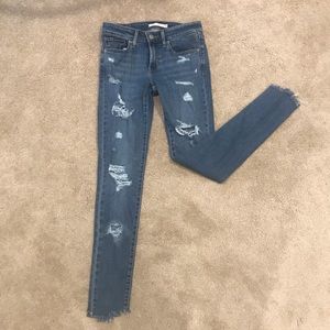 Levi’s ripped skinny jeans